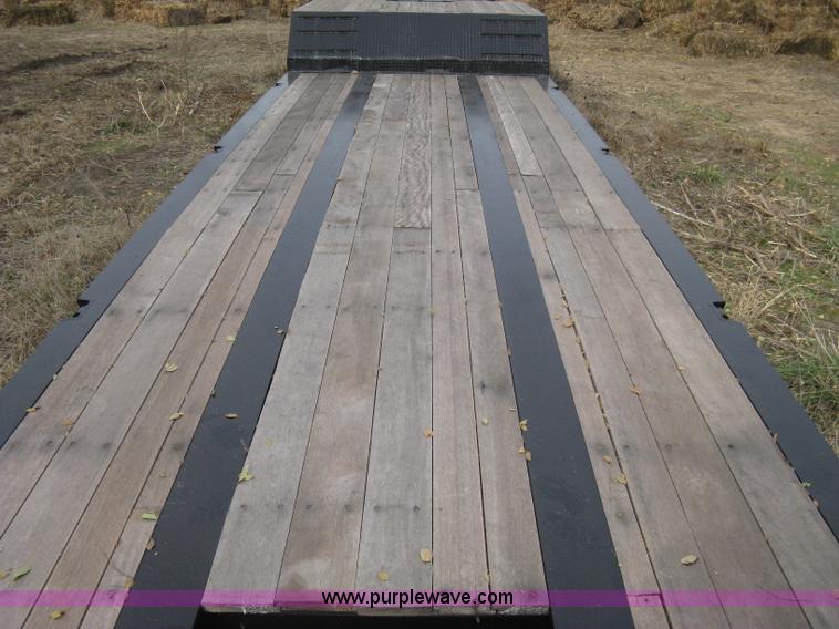 image for item H4375 1999 XL Specialized 70MF0 RGN trailer