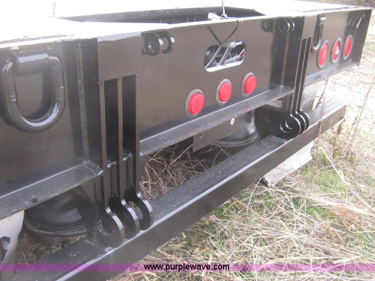 image for item H4375 1999 XL Specialized 70MF0 RGN trailer