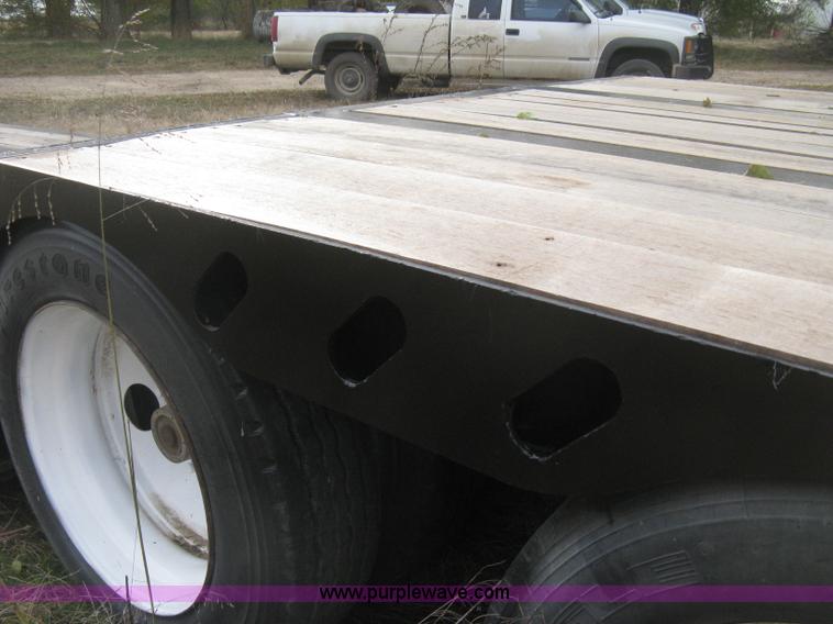 image for item H4375 1999 XL Specialized 70MF0 RGN trailer