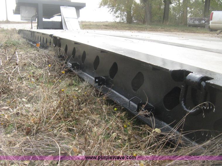 image for item H4375 1999 XL Specialized 70MF0 RGN trailer