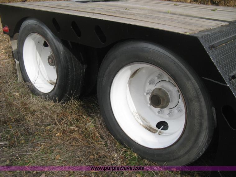 image for item H4375 1999 XL Specialized 70MF0 RGN trailer