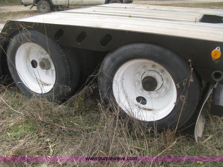 image for item H4375 1999 XL Specialized 70MF0 RGN trailer