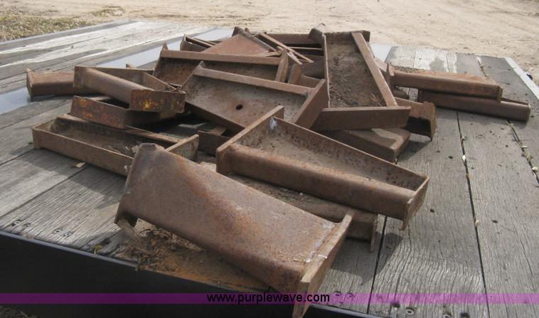 image for item H4375 1999 XL Specialized 70MF0 RGN trailer