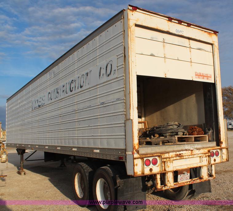 image for item H7867 1979 American 45' dry van trailer