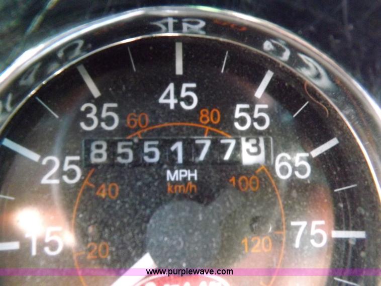 image for item I8251 2000 Peterbilt 378 semi truck