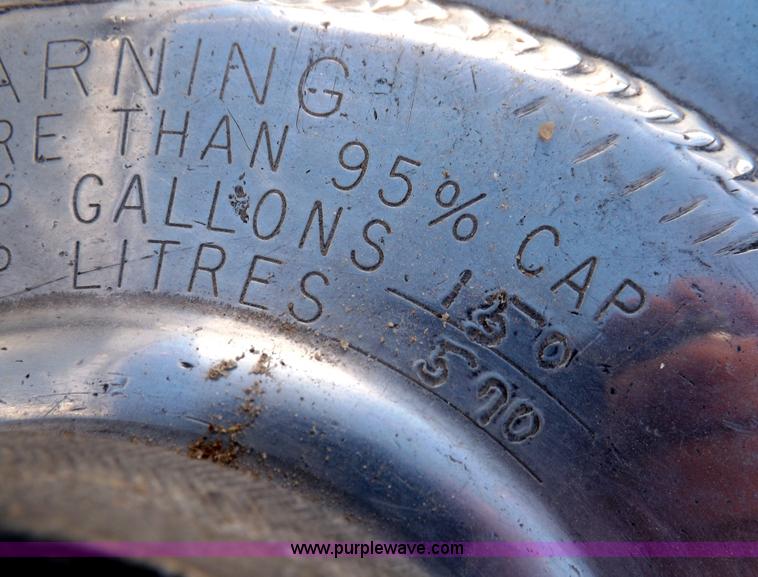 image for item I8252 1985 Kenworth W900 semi truck