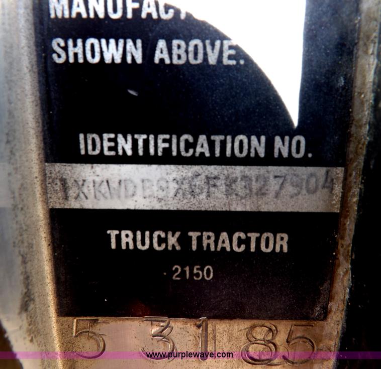 image for item I8252 1985 Kenworth W900 semi truck