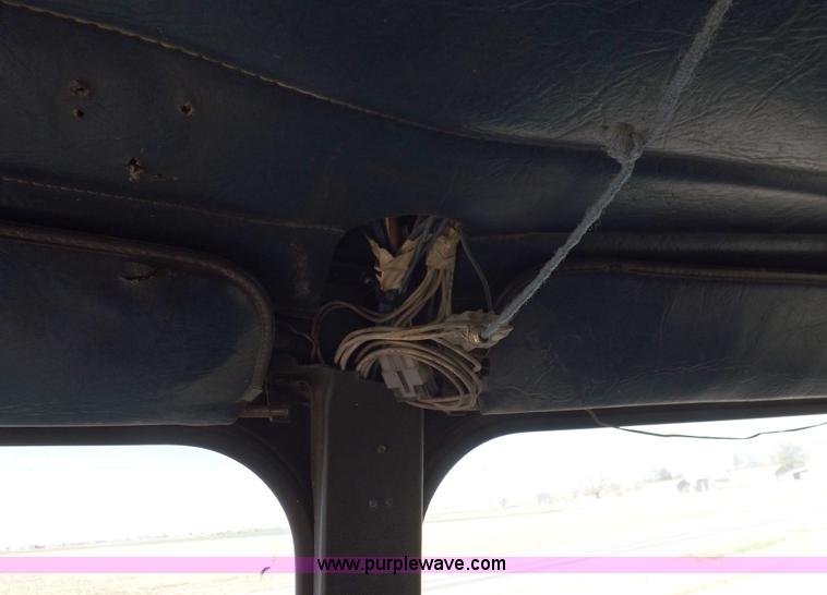 image for item I8253 1986 Freightliner FLC-64T semi truck