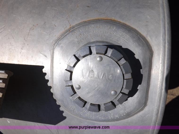 image for item I8476 1992 Kenworth semi truck