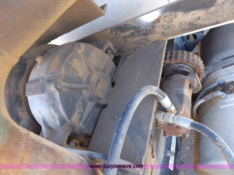 image for item I8476 1992 Kenworth semi truck