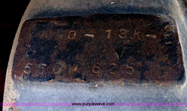 image for item I8476 1992 Kenworth semi truck