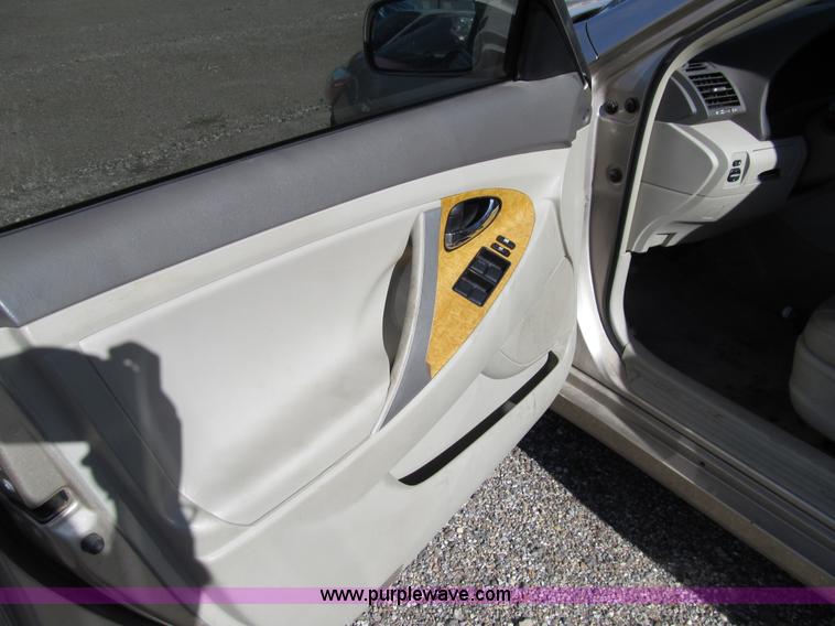 image for item G9729 2007 Toyota Camry LE