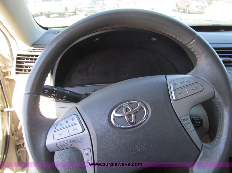 image for item G9729 2007 Toyota Camry LE
