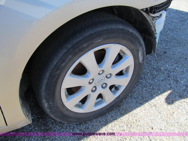 image for item G9729 2007 Toyota Camry LE