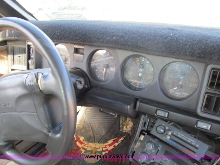 image for item G9730 1992 Pontiac Firebird