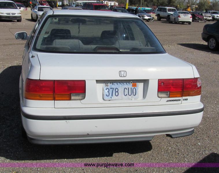 image for item G9733 1992 Honda Accord EX