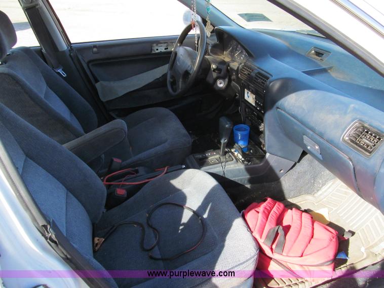 image for item G9733 1992 Honda Accord EX