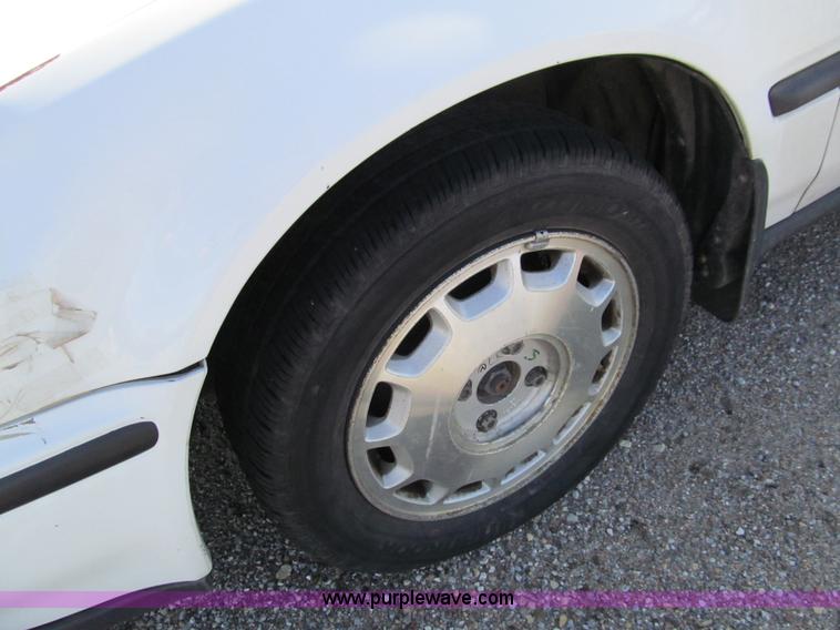 image for item G9733 1992 Honda Accord EX