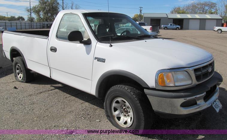 image for item G9734 1997 Ford F250 XL pickup truck