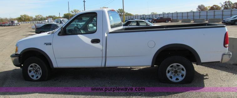 image for item G9734 1997 Ford F250 XL pickup truck