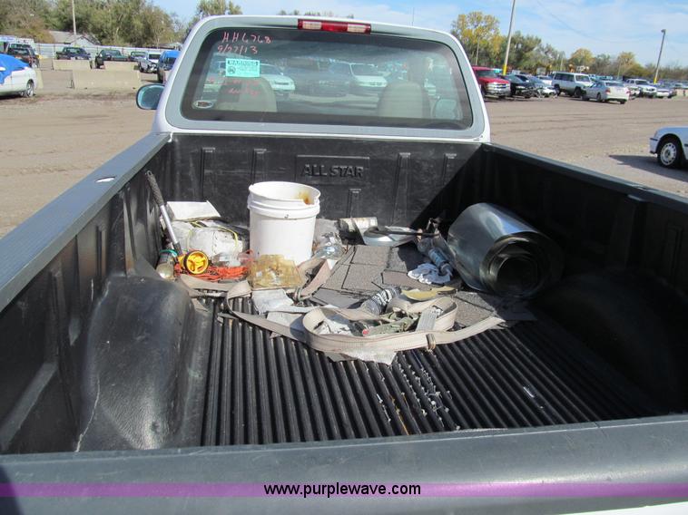 image for item G9734 1997 Ford F250 XL pickup truck