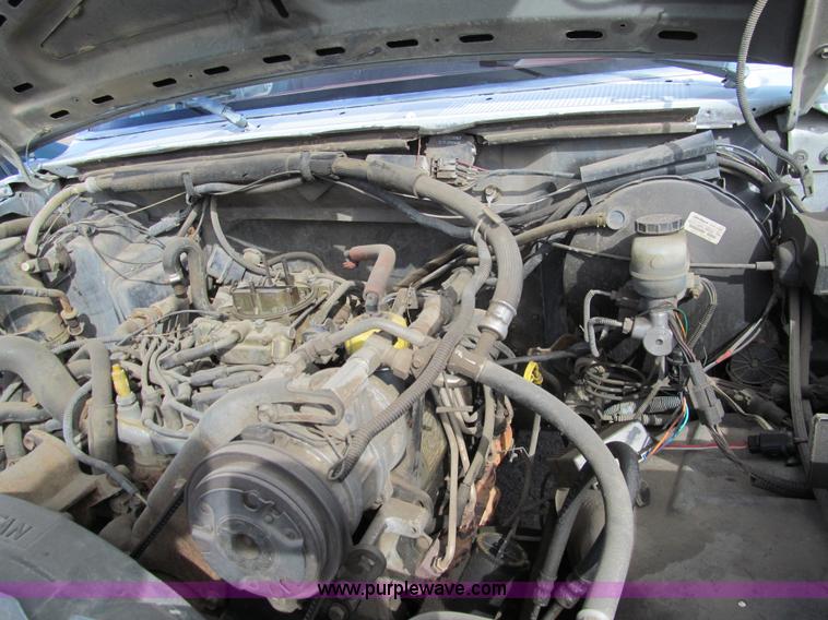 image for item G9736 1987 Ford F250 XLT pickup truck