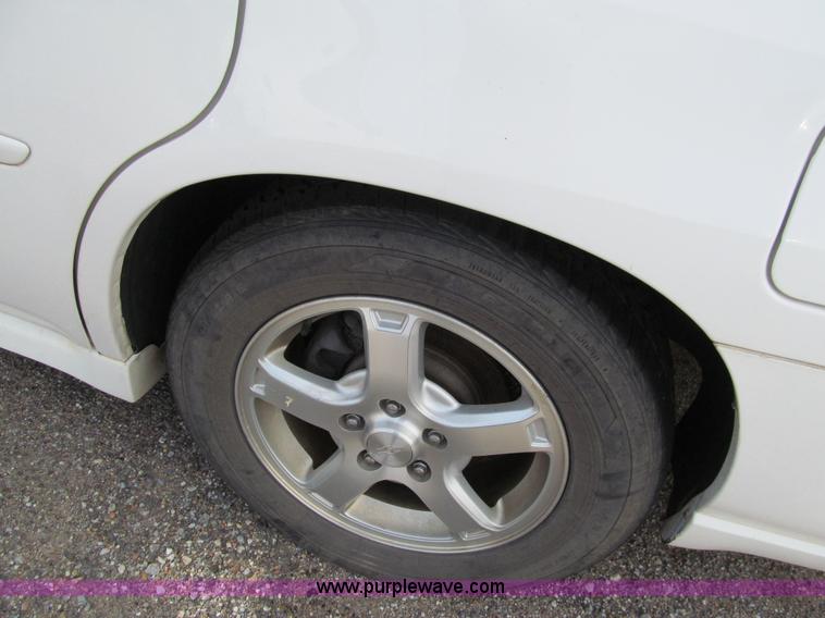 image for item G9737 2004 Chevrolet Impala LS