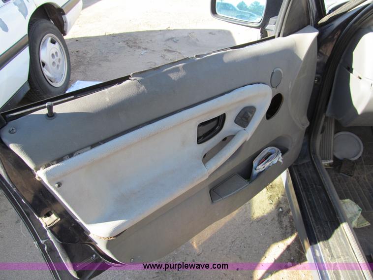 image for item G9743 1992 BMW 325i