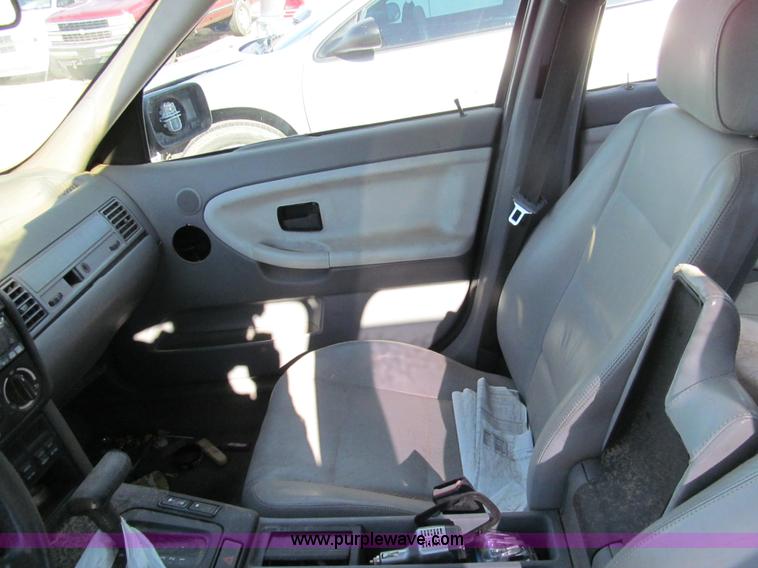 image for item G9743 1992 BMW 325i