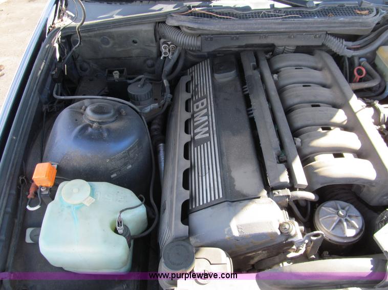 image for item G9743 1992 BMW 325i