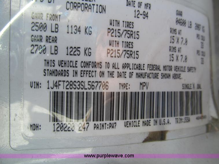 image for item G9745 1995 Jeep Cherokee SE SUV