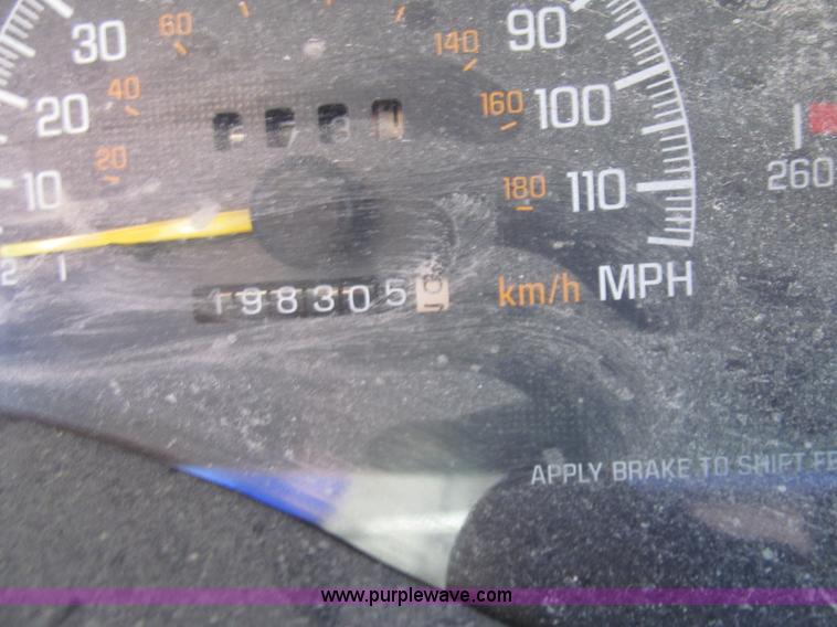 image for item G9747 2000 Pontiac Grand Prix GT