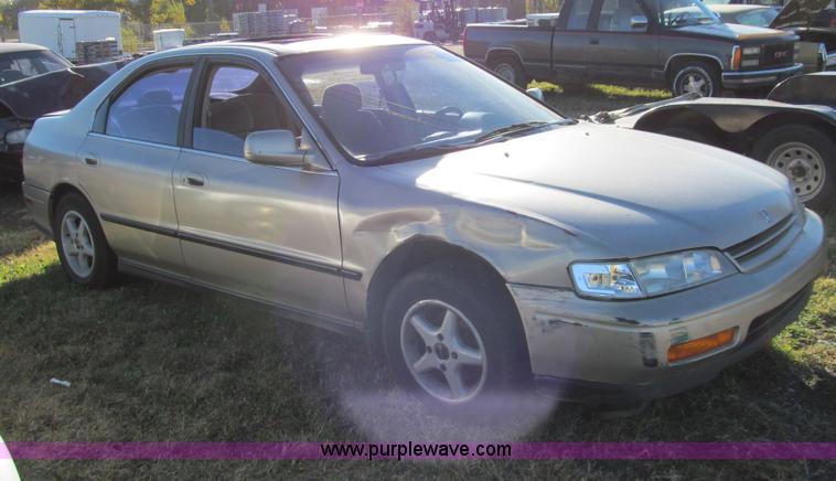 image for item G9750 1995 Honda Accord LX