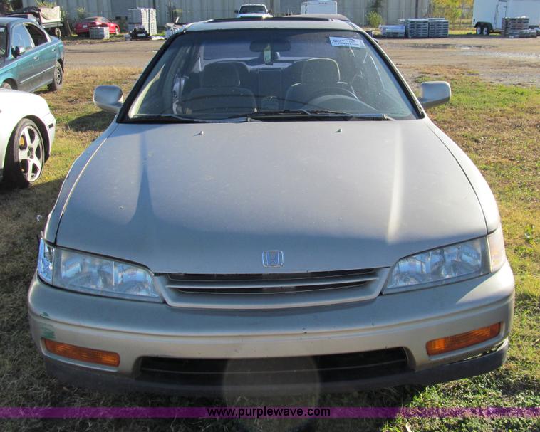 image for item G9750 1995 Honda Accord LX