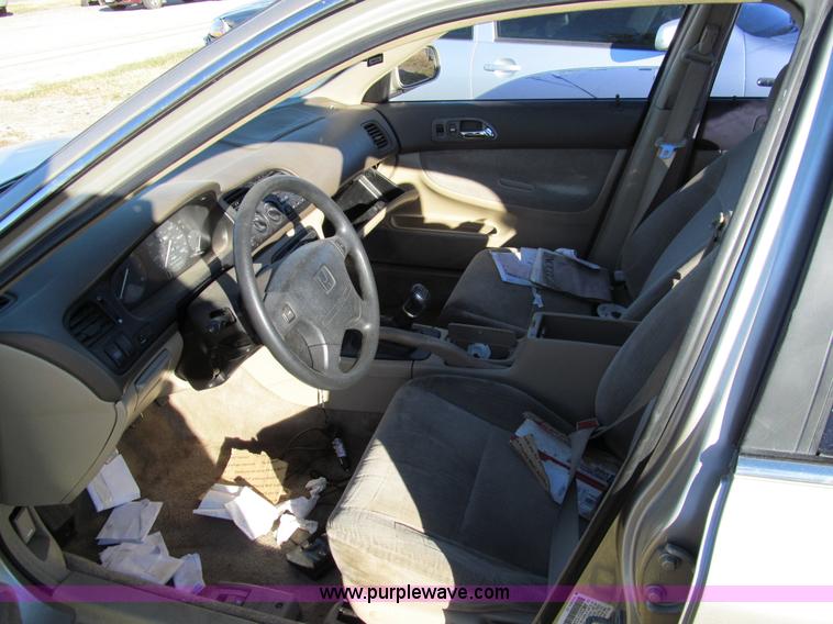 image for item G9750 1995 Honda Accord LX