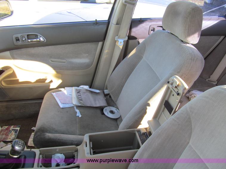 image for item G9750 1995 Honda Accord LX