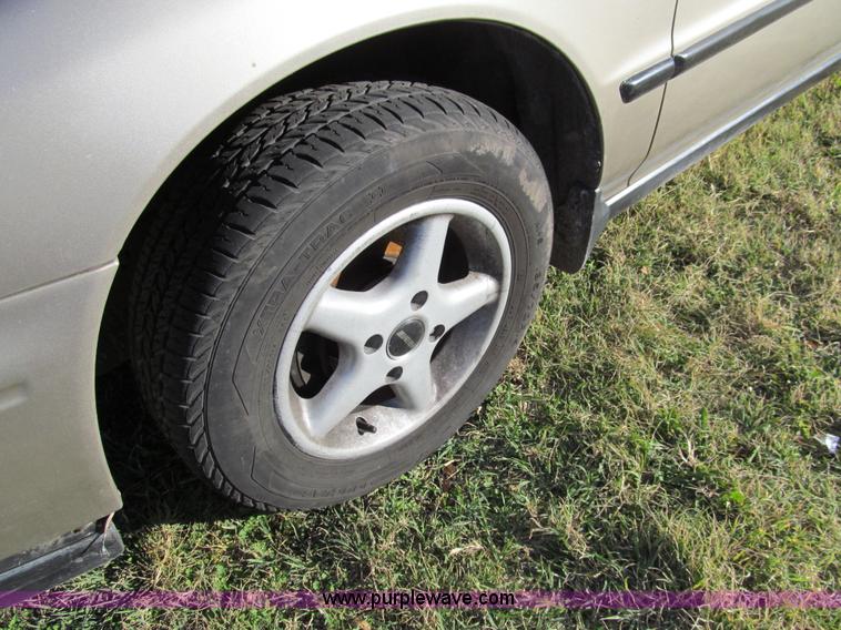 image for item G9750 1995 Honda Accord LX