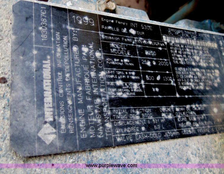 image for item B4800 1999 International 4900 tender truck