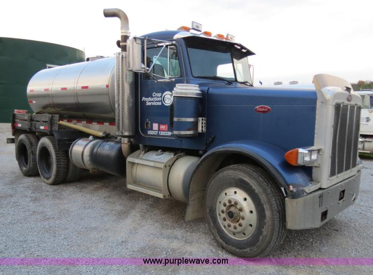 image for item B4802 1990 Peterbilt 379 nurse truck