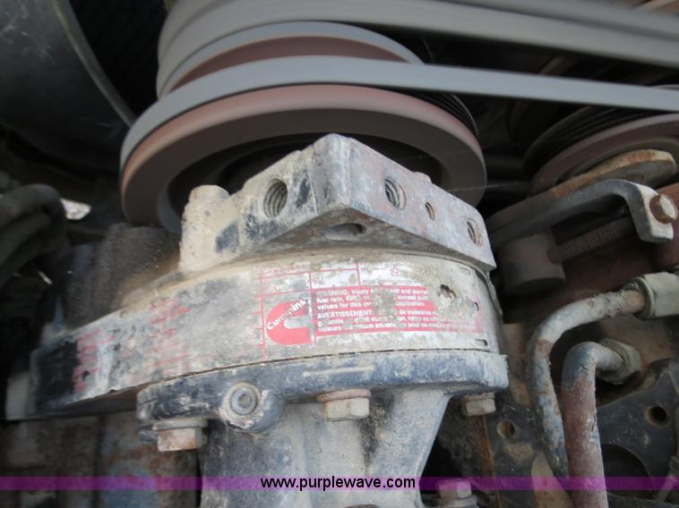 image for item B4802 1990 Peterbilt 379 nurse truck