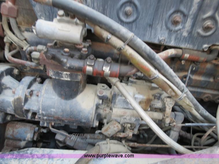 image for item B4802 1990 Peterbilt 379 nurse truck