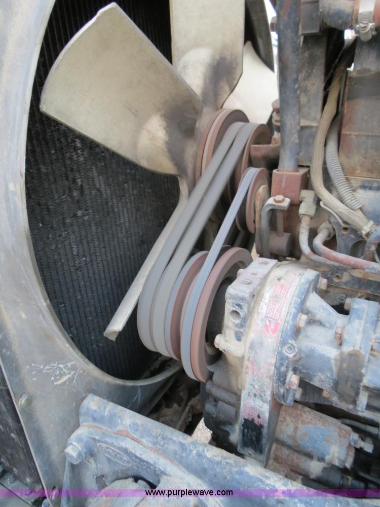 image for item B4802 1990 Peterbilt 379 nurse truck