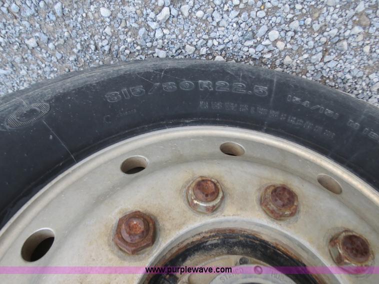 image for item B4802 1990 Peterbilt 379 nurse truck