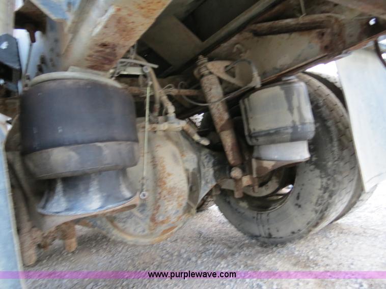 image for item B4802 1990 Peterbilt 379 nurse truck