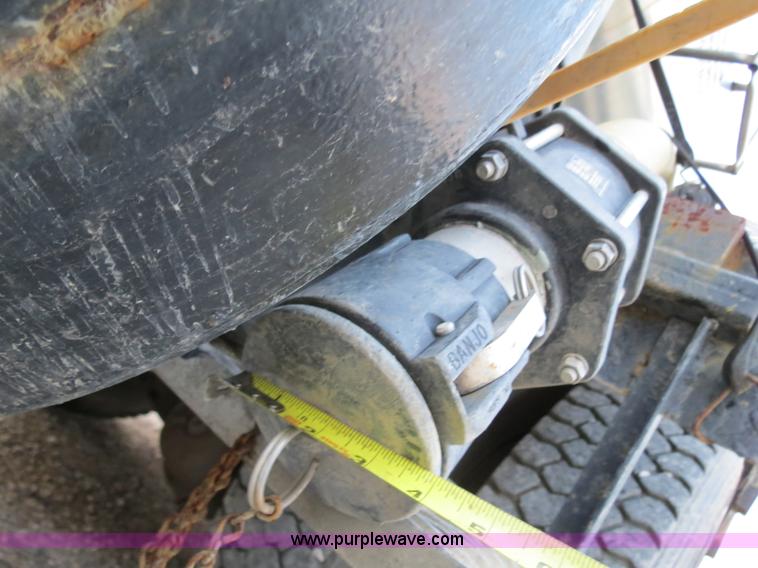 image for item B4802 1990 Peterbilt 379 nurse truck