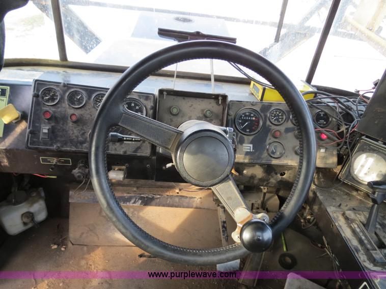 image for item B4816 1995 Ag-Chem TerraGator 1803 liquid applicator floater