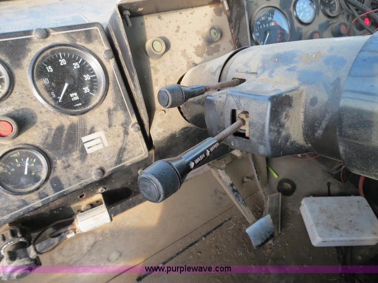 image for item B4816 1995 Ag-Chem TerraGator 1803 liquid applicator floater