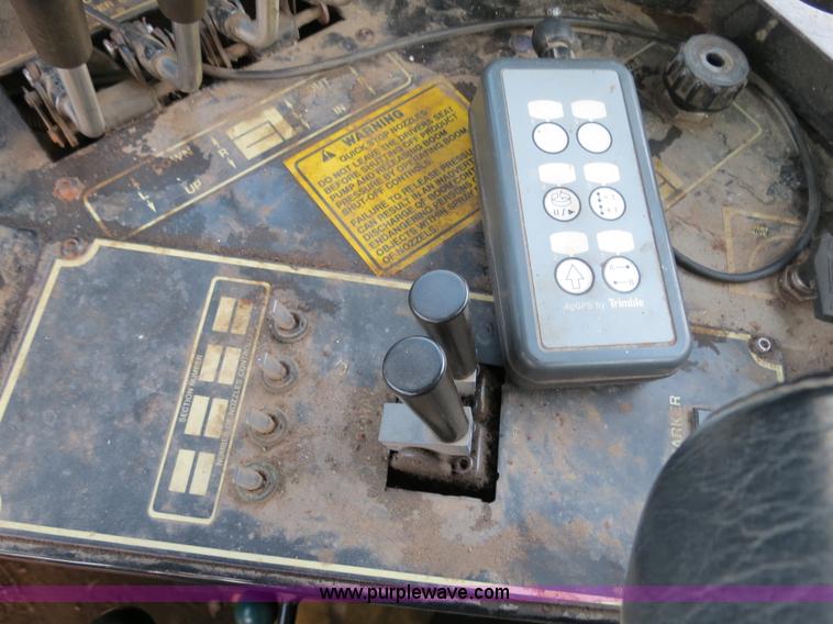 image for item B4816 1995 Ag-Chem TerraGator 1803 liquid applicator floater