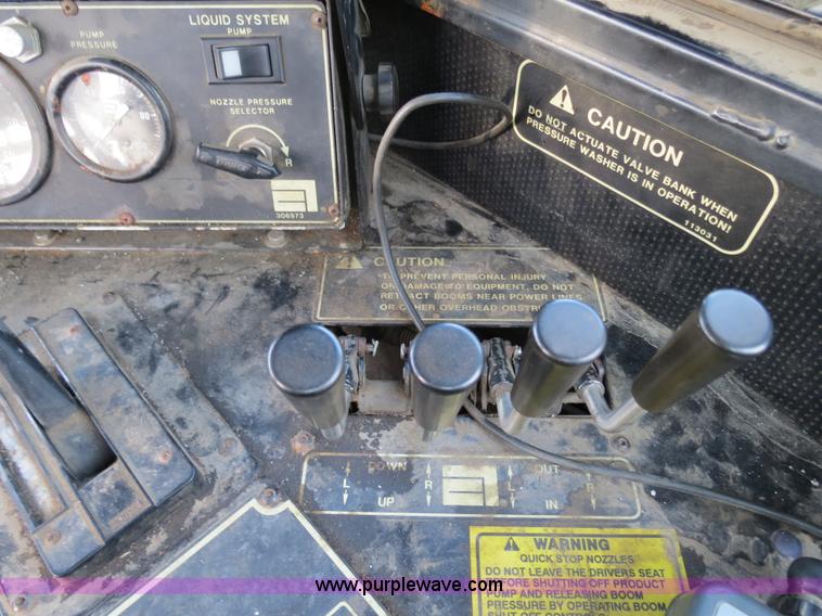 image for item B4816 1995 Ag-Chem TerraGator 1803 liquid applicator floater