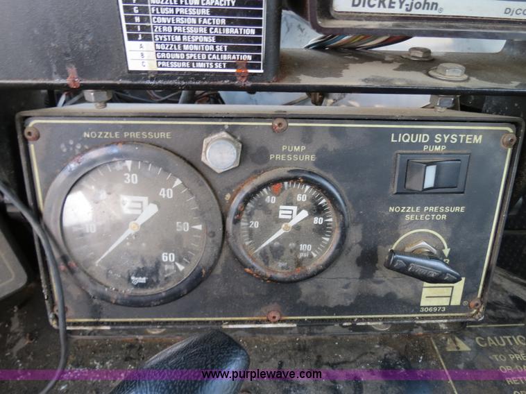 image for item B4816 1995 Ag-Chem TerraGator 1803 liquid applicator floater